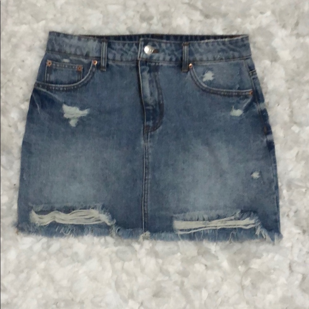 F21 Distressed Skirt - Picture 2 of 3